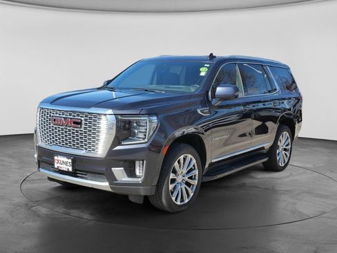 Used 2023 GMC Yukon Denali w/ Max Trailering Package AWD/4WD image 4