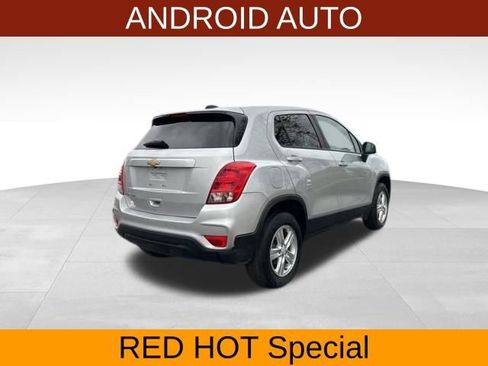 Used 2021 Chevrolet Trax LS w/ Tint and Cruise Package image 7