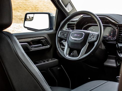 Used 2025 GMC Sierra 1500 SLT w/ SLT Premium Package image 37