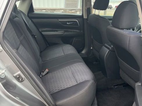Used 2018 Nissan Altima 2.5 SV image 32