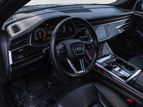 Used 2019 Audi Q8 Prestige image 10