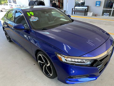 Used 2019 Honda Accord Sport image 7