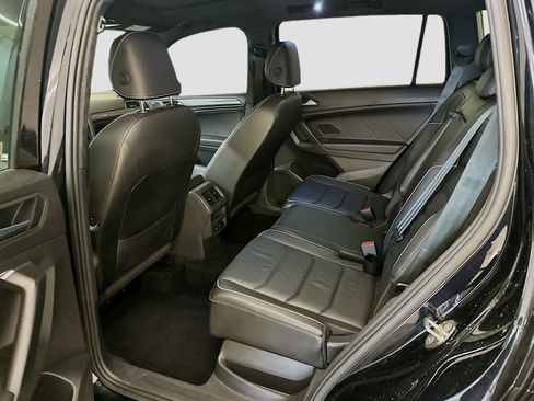 Used 2021 Volkswagen Tiguan SEL Premium R-Line image 30