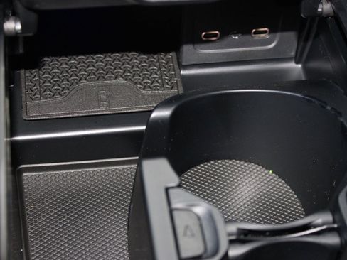 New 2026 Mercedes-Benz CLE 300 4MATIC Coupe image 27