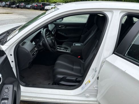 Used 2025 Honda Civic Sport image 16