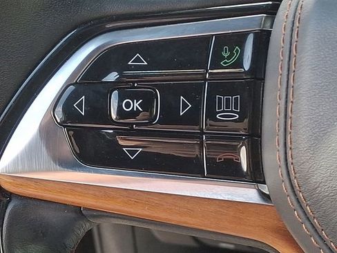 Used 2022 Jeep Grand Cherokee L Summit AWD/4WD image 21