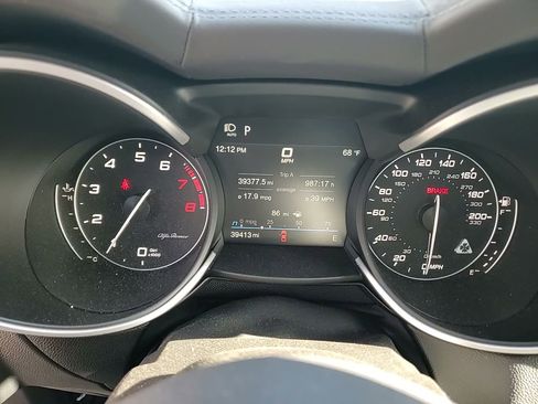 Used 2023 Alfa Romeo Stelvio Quadrifoglio image 30