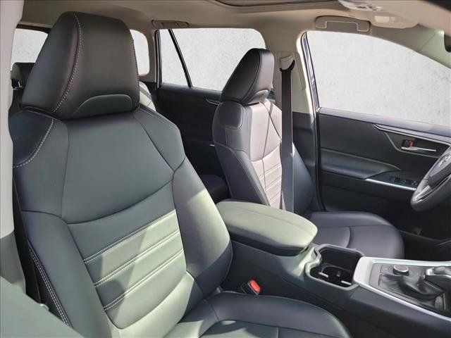 Used 2025 Toyota RAV4 XLE Premium AWD/4WD image 15