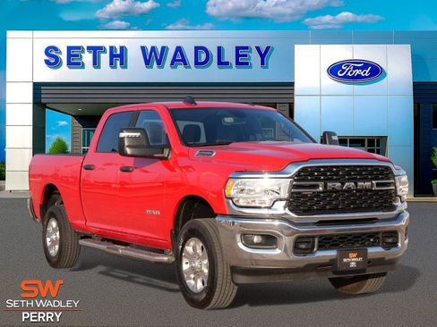 Used 2024 RAM 2500 Big Horn w/ Bed Utility Group image 8