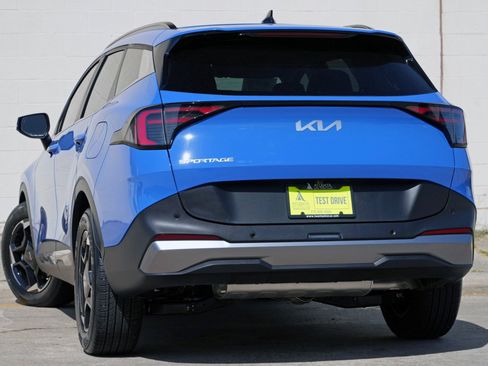 Used 2026 Kia Sportage EX w/ EX Panorama Roof Package FWD image 5