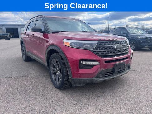 Used 2023 Ford Explorer XLT w/ Equipment Group 202A image 8