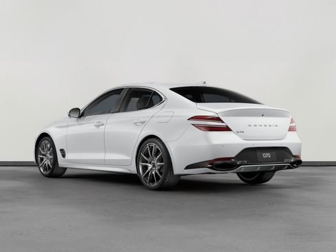 New 2026 Genesis G70 2.5T Prestige image 5