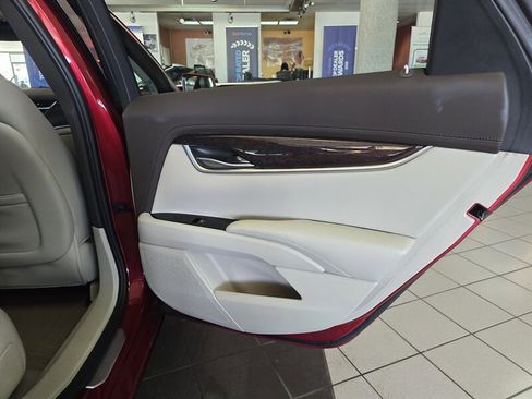 Used 2014 Cadillac XTS Luxury w/ Driver Awareness Package image 15