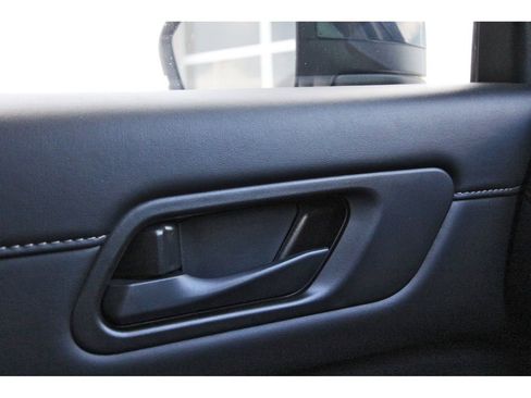 New 2026 Nissan Pathfinder SV w/ SV Premium Package FWD image 22