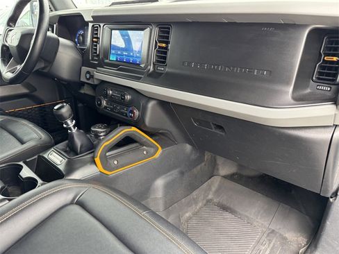 Used 2022 Ford Bronco Badlands image 5