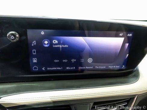 Used 2025 Buick Encore GX Avenir w/ Avenir Technology Package image 13