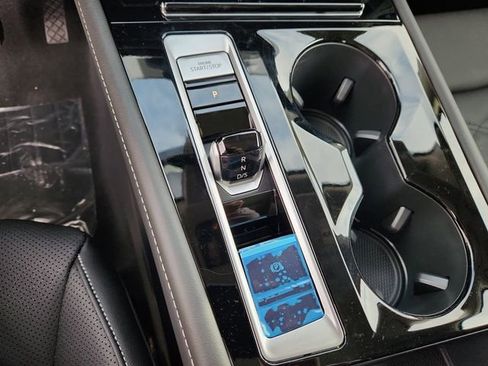 New 2026 Volkswagen Atlas SE image 14