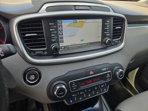 Used 2019 Kia Sorento SX w/ SX Touring Package FWD image 15
