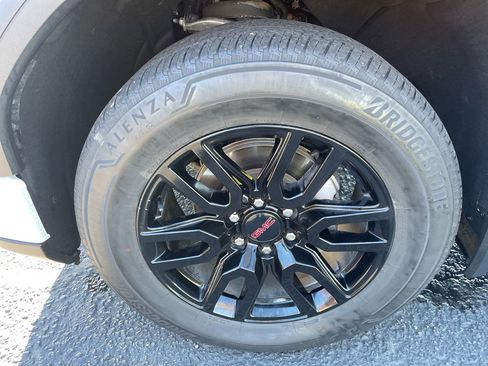 Used 2023 GMC Sierra 1500 Elevation image 61