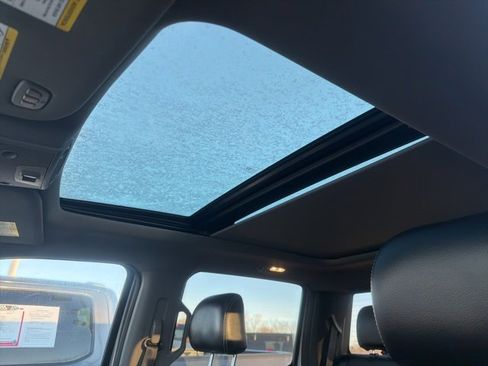 Used 2015 Ford F150 Lariat w/ Equipment Group 502A Luxury image 18