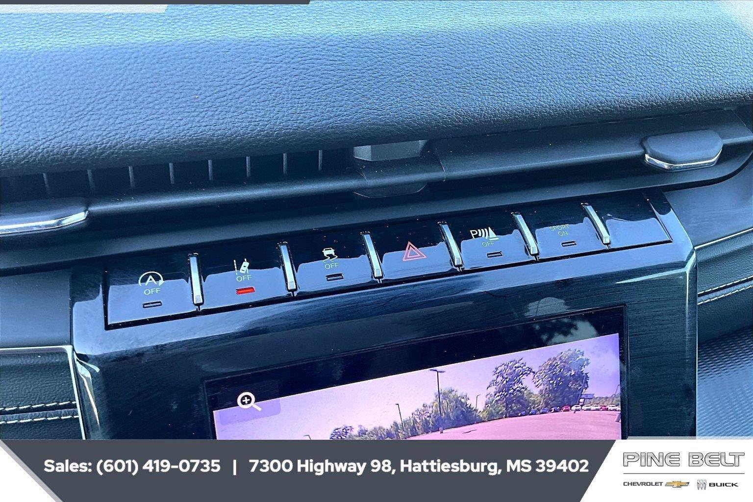 Used 2025 Jeep Grand Cherokee Altitude AWD/4WD image 23