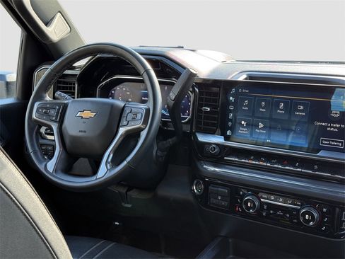 Used 2024 Chevrolet Silverado 3500 High Country w/ High Country Premium Package image 17