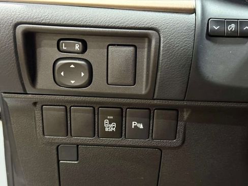 Used 2013 Lexus ES 350 image 21