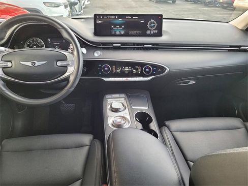 Used 2025 Genesis GV70 2.5T image 6