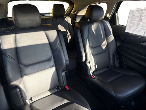 Used 2023 MAZDA CX-9 Touring image 12