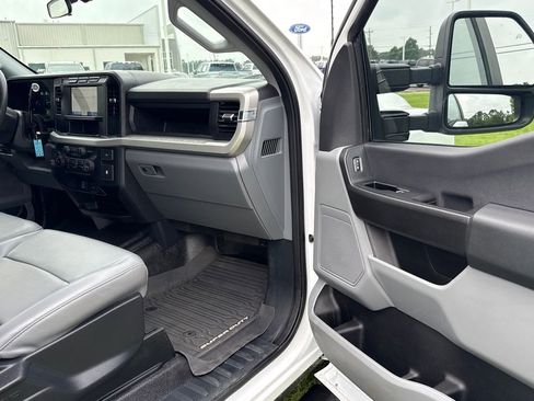 Used 2024 Ford F250 XL w/ XL Chrome Package AWD/4WD image 52