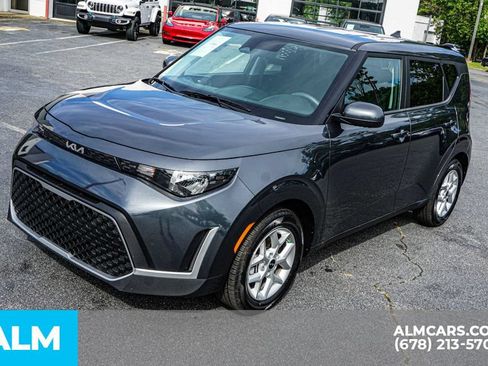 Used 2025 Kia Soul LX w/ LX Technology Package FWD image 15