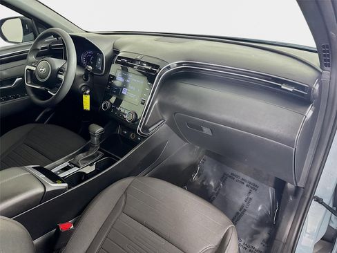 Certified 2024 Hyundai Santa Cruz SE FWD image 25