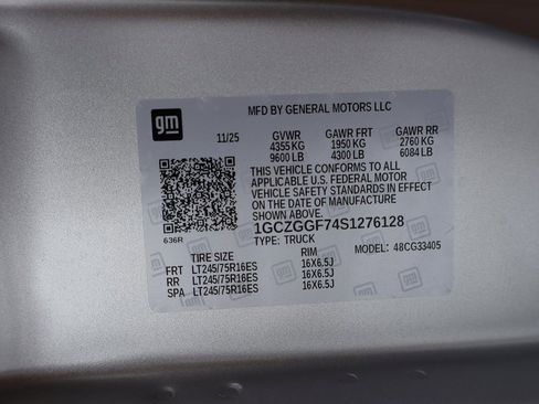 New 2025 Chevrolet Express 3500 w/ Driver Convenience Package image 15