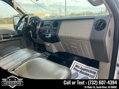 Used 2009 Ford F350 XL image 19