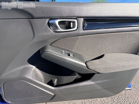 Certified 2023 Honda Civic EX image 29