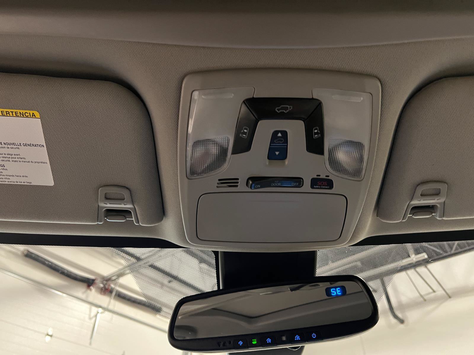 Used 2018 Toyota Sienna XLE w/ XLE Navigation Package FWD image 21