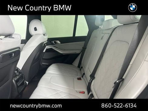 Used 2025 BMW X5 xDrive40i w/ Premium Package AWD/4WD image 19