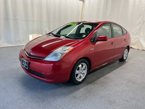 Used 2007 Toyota Prius w/ Pkg 2 FWD image 1