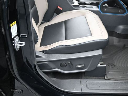 Used 2024 Ford Bronco Wildtrak image 34