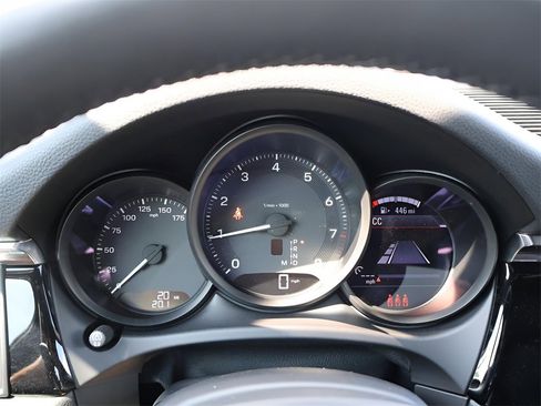 New 2025 Porsche Macan image 26