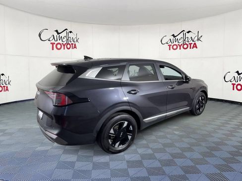 Used 2026 Kia Sportage LX FWD image 2