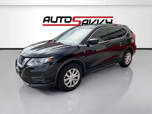 Used 2019 Nissan Rogue S image 3