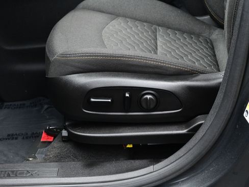 Used 2018 Chevrolet Equinox LT w/ Sun & Infotainment Package image 11