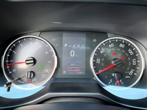 Certified 2020 Toyota RAV4 XLE Premium image 26