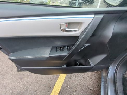 Used 2014 Toyota Corolla LE image 8