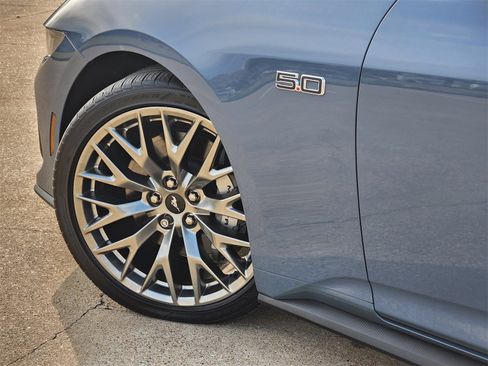 Used 2024 Ford Mustang GT Premium image 16