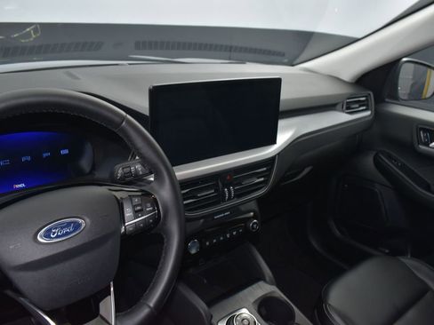 Used 2024 Ford Escape Platinum AWD/4WD image 15