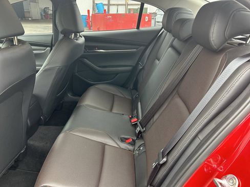 Used 2025 MAZDA MAZDA3 2.5 Turbo Sedan w/Premium Plus image 10