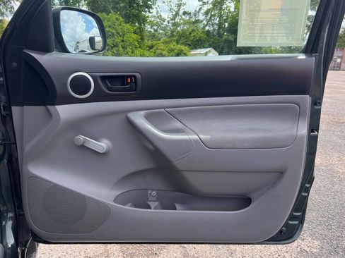 Used 2011 Toyota Tacoma 2WD Regular Cab image 13