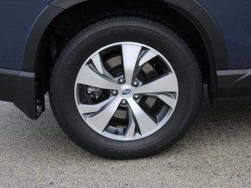 Certified 2023 Subaru Ascent Premium image 30